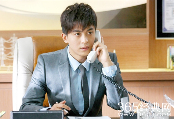 外科风云陈绍聪是谁演的 外科风云李佳航演员