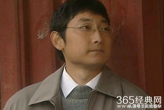 你还记得电视剧《血色浪漫》中的郑桐吗?