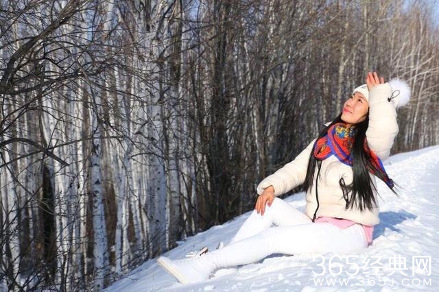 电视连续剧《年轮》主题歌 ---《拉着你的手》