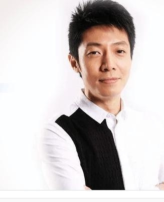 撒贝宁晒一家旅游照片,被外国岳母嫌弃:中国没其他男人了吗?_综艺资讯_