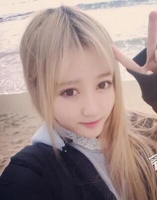 蜜蜂少女队权笑迎个人资料背景