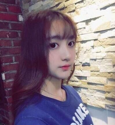 蜜蜂少女队孙露鹭个人资料背景