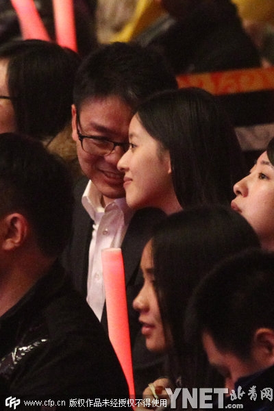 奶茶妹清空微博 奶茶妹与刘强东分手了嘛