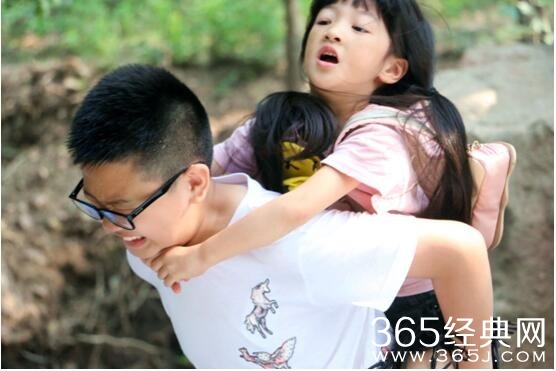 电影《少年龙虎队》看王威翔如何演绎