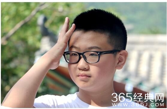 电影《少年龙虎队》看王威翔如何演绎