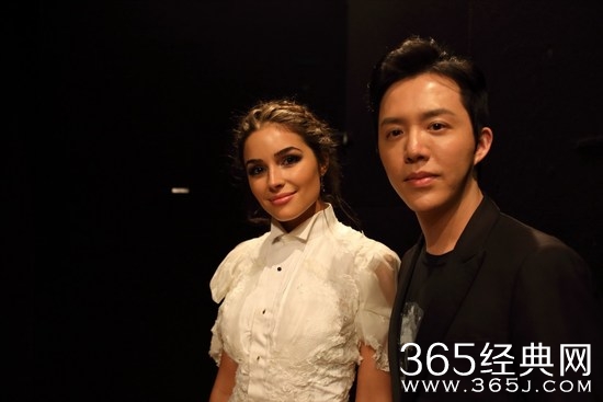 李云迪与Olivia Culpo （2012环球小姐总冠军）