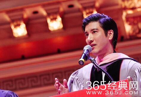 厉害了！王力宏获博士学位并设同名奖学金