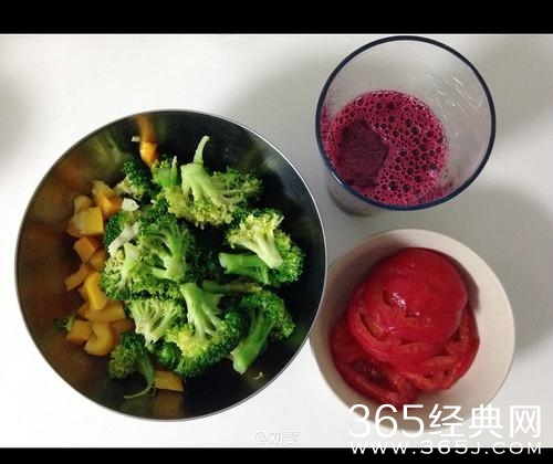 刘雯食谱曝光  网友：超模不是一般人能当的