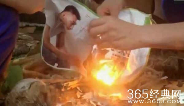 黄晓明新节目烧易建联头像杂志 球迷不满