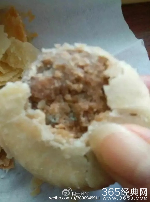 网曝陕西汉中某私立学校餐厅 家长们气炸