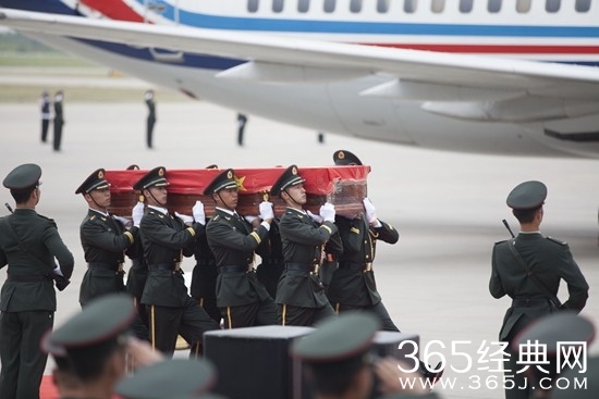 2016中国无战事 超30名军人为国牺牲