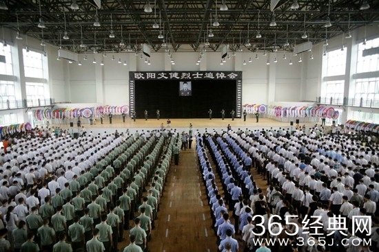 2016中国无战事 超30名军人为国牺牲