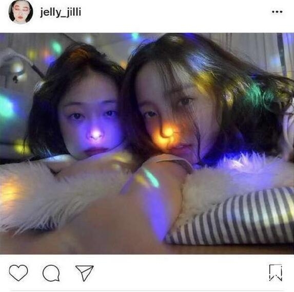 雪莉大尺度睡衣照引争议 网友:赤裸裸的诱惑