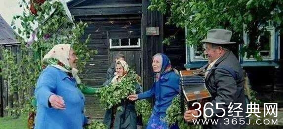 俄罗斯农村穷的让中国人震惊：年轻人唯一出路是当兵