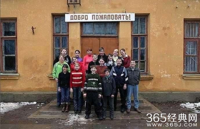 俄罗斯农村穷的让中国人震惊：年轻人唯一出路是当兵