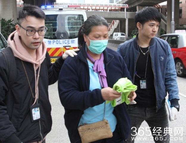 发现骸骨的女工返回现场