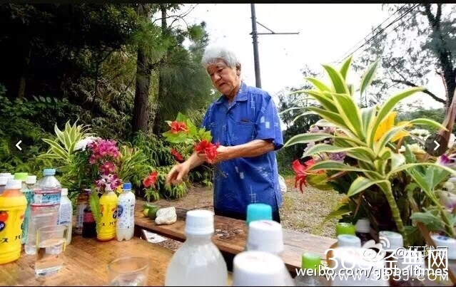 时至今日，岛袋里奈被抛尸的地方仍不断有民众摆放鲜花悼念。