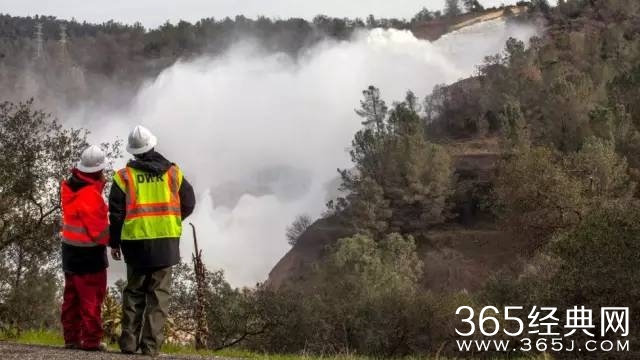 某大国国内最高大坝因维护不到位 紧急疏散附近百姓