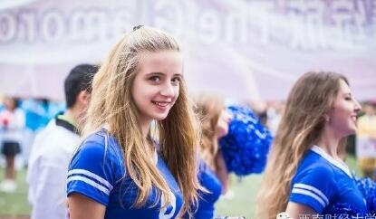 乌克兰美女留学生Nika个人资料照片