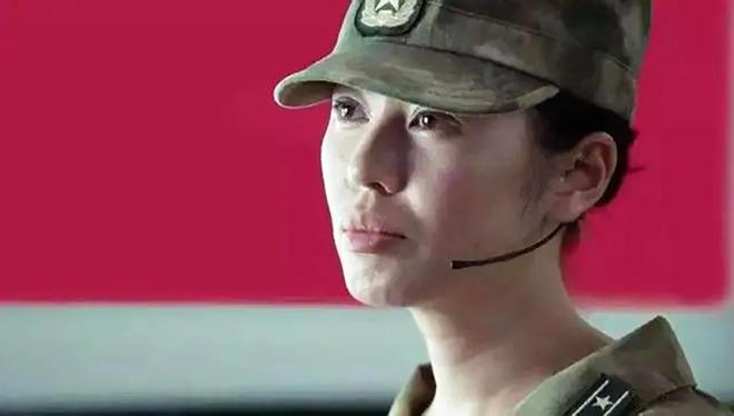 范伟新剧《立功》首波口碑出炉！观众的打分评价都“一针见血”！