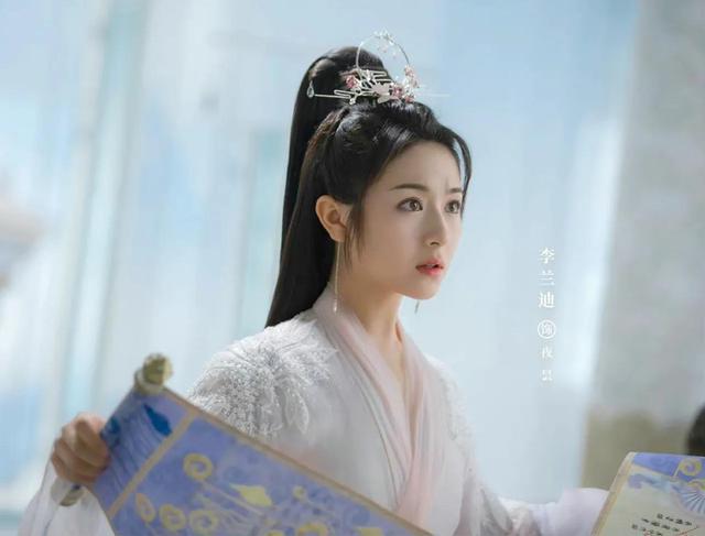 两部仙侠剧定档，《重紫》遇上《星落凝成糖》，最终谁能大爆？