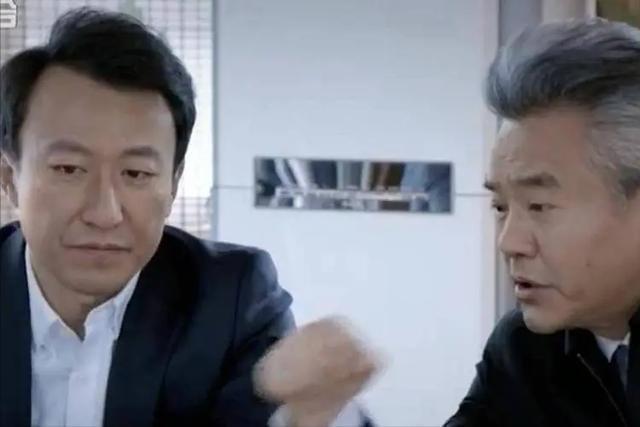 好家伙！才播1集就收视第一，观众好评如潮，这把央视又稳赢