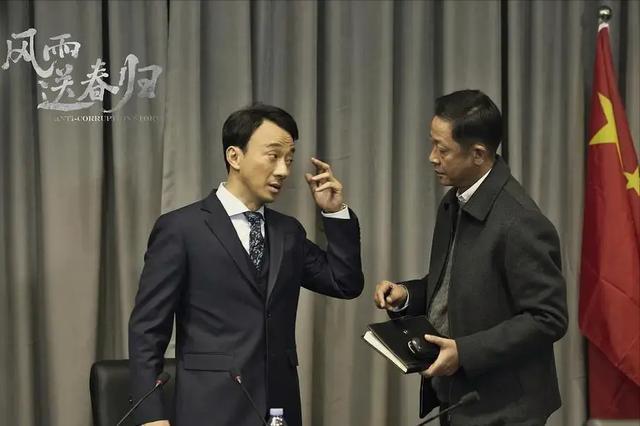 好家伙！才播1集就收视第一，观众好评如潮，这把央视又稳赢