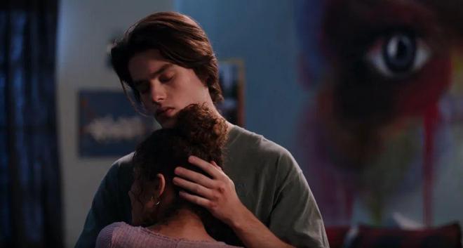 四周连冠，网飞又火了一部剧