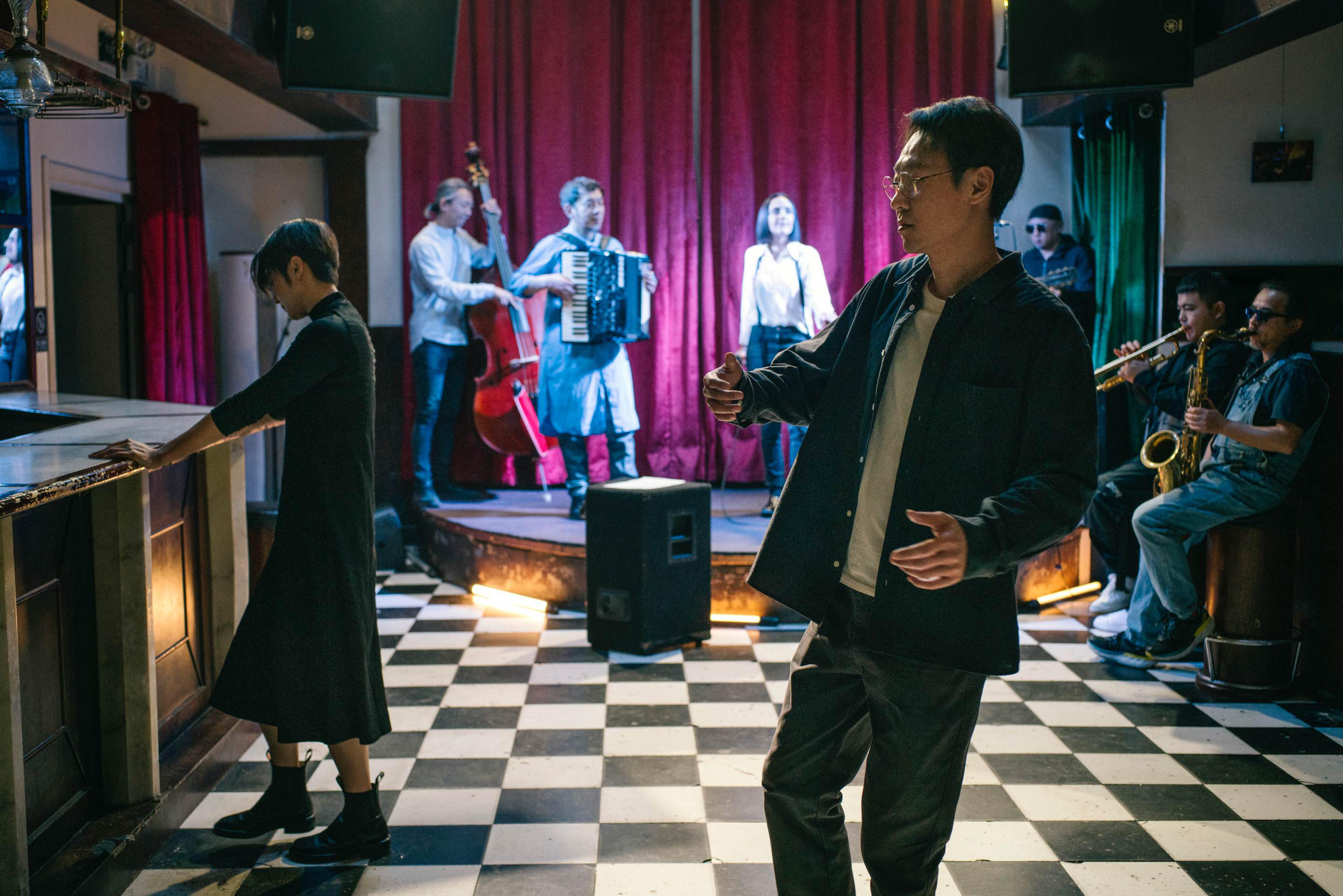 电影《白塔之光》入围柏林 辛柏青黄尧南吉主演