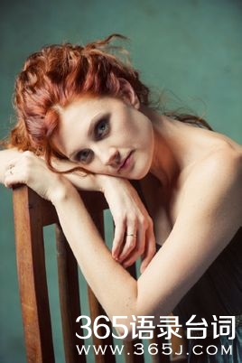 美剧闪电侠里谁杀了巴里的妈妈