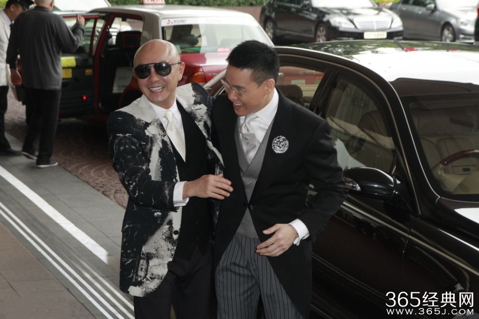 苏永康与张卫健合影