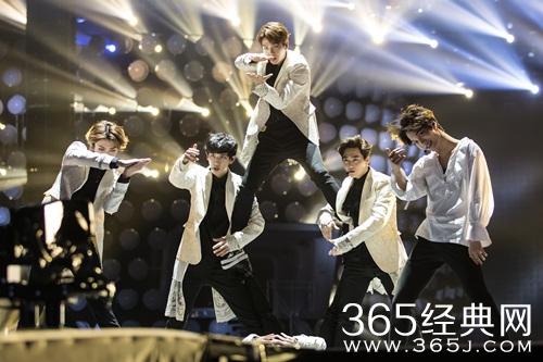 第六届MAMA亚洲音乐大奖颁奖典礼 EXO成最终赢家