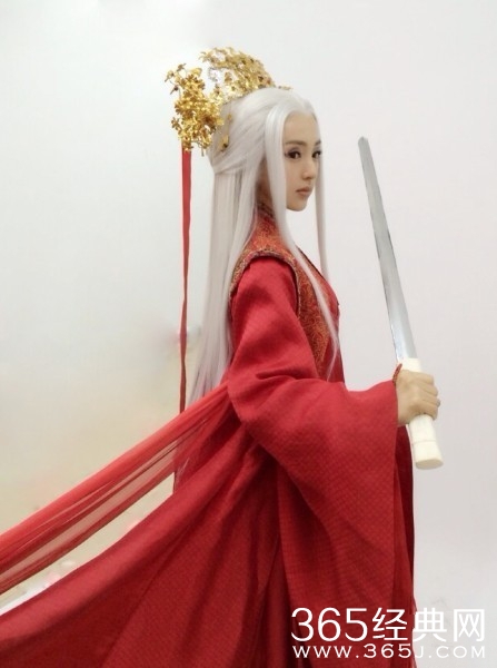 新版神雕侠侣白发祖师婆婆剧照，网友直呼美翻了！