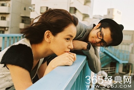 韶华已逝，青春未晚：在最美的年华里，遇到你！封面图