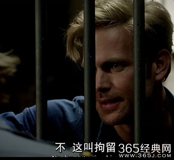 吸血鬼日记中历史叔是怎么变成始祖吸血鬼的