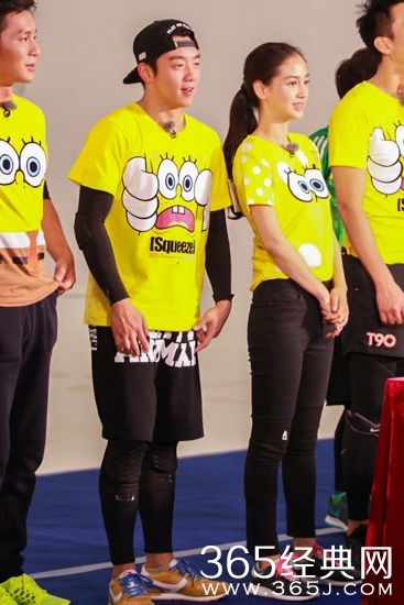 跑男郑凯携手baby今晚登场 重现‘周五情侣“