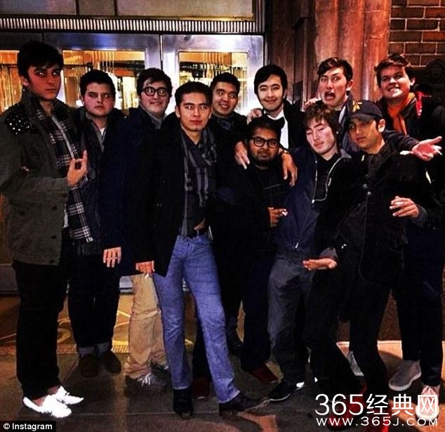 美高中生炒股赚7200万美元