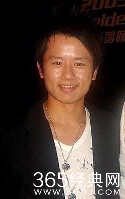 没有丑男人，只有不化妆的男人。男神素颜大曝光