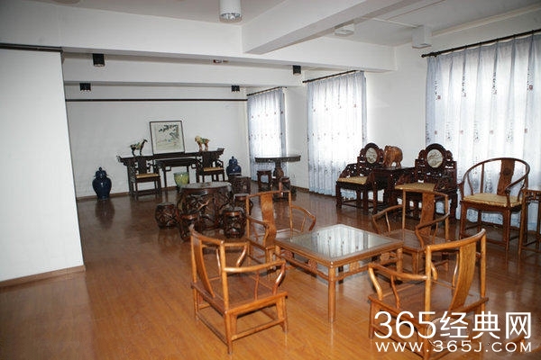 盘点各位明星的奢华工作室