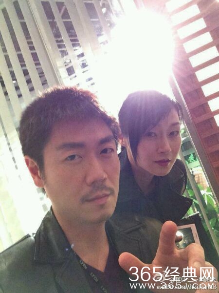 《八卦神探》中绑架朱润辉杀死导演的凶手图片