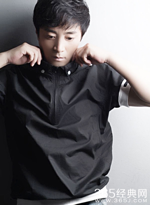 韩栋版鹿鼎记陈近南是谁扮演的 何中华个人资料图片