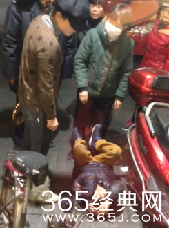 永康蛇蝎女子对孩子脚踢狠踹