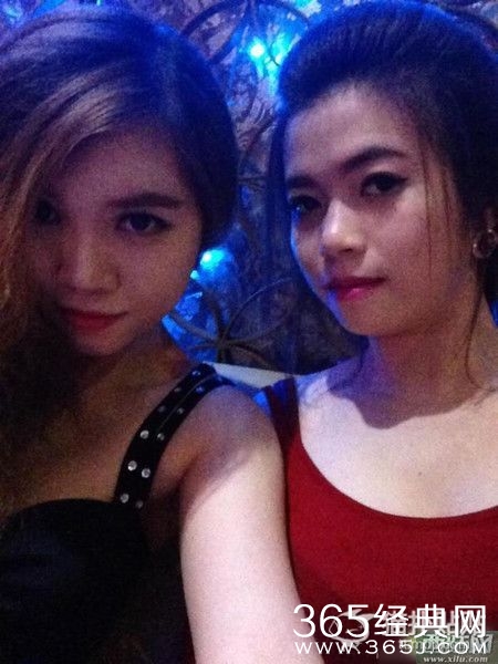 家里有一点钱就出来炫耀一番的东南亚妹子