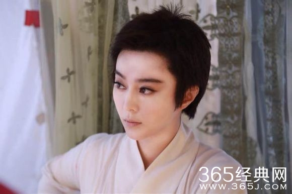 武媚娘尼姑庵回宫后的“寸板”造型