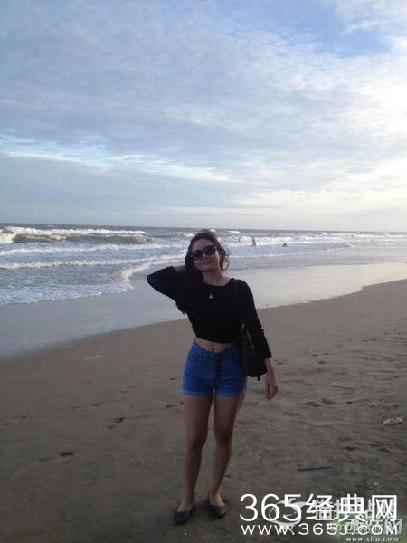 家里有一点钱就出来炫耀一番的东南亚妹子