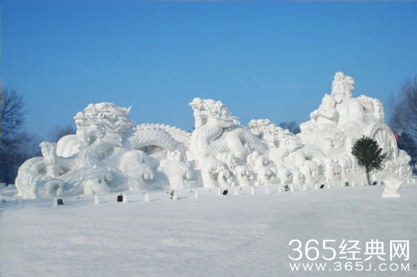 冬天旅游：首选哈尔滨冰雪世界