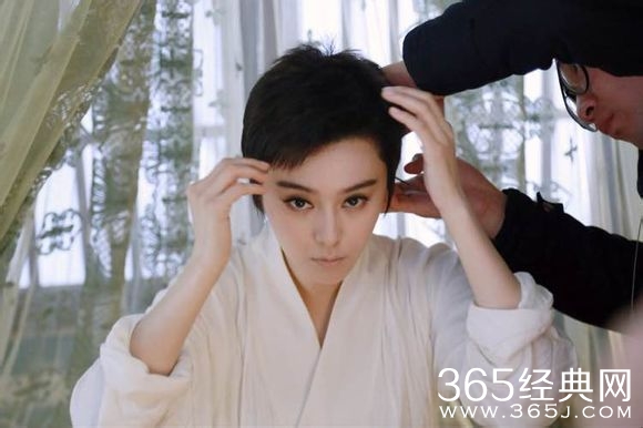 武媚娘尼姑庵回宫后的“寸板”造型