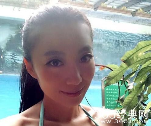 最美”女腰“老师走红网络