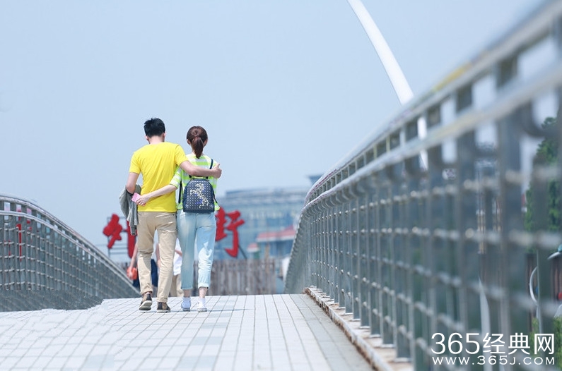 《一念向北》首波张俪学生装 展青春活力