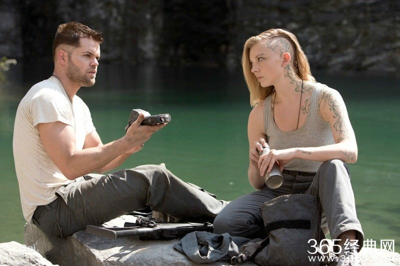 饥饿游戏3：嘲笑鸟精彩预告